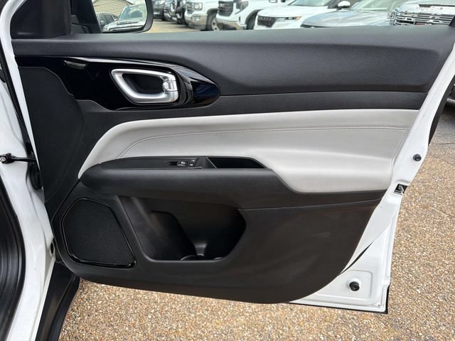 Used 2023 Bright White Clea Jeep Limited image 17