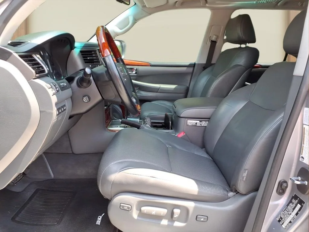 Used 2008  Lexus 570 image 17