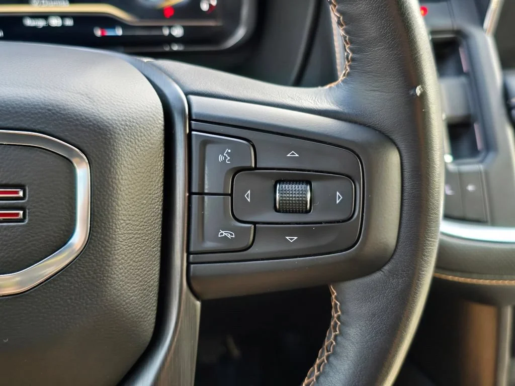 2022 GMC Yukon AT4 - Photo 22