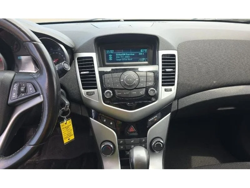 Used 2014 Summit White Chevrolet 1LT image 8