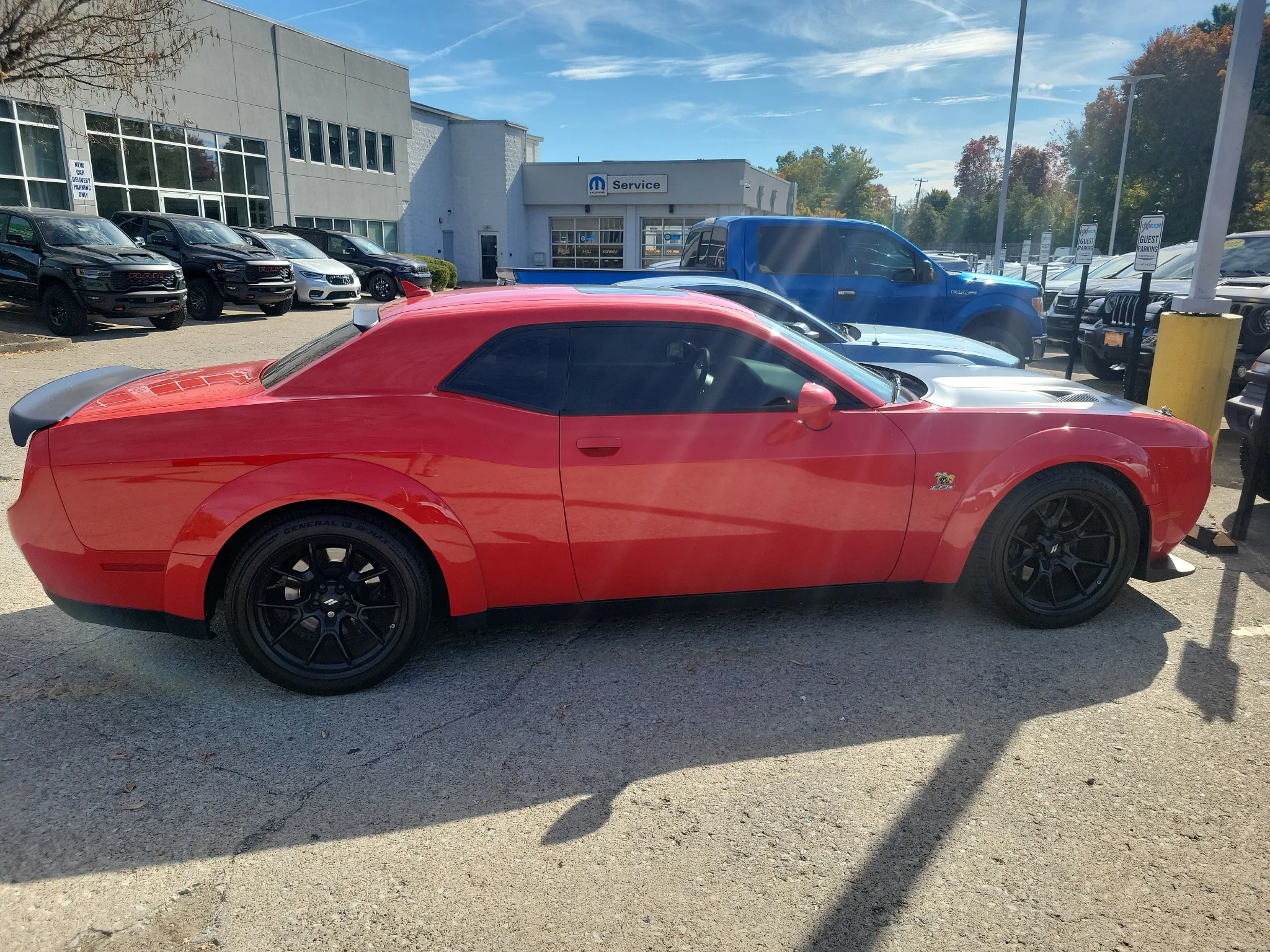 Used 2023 Torred Clearcoat Dodge R/T Scat Pack image 3