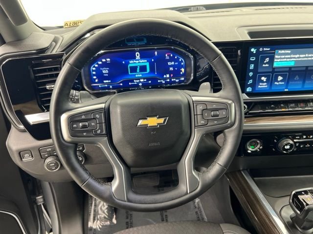 Used 2023 Gray Chevrolet LT image 16