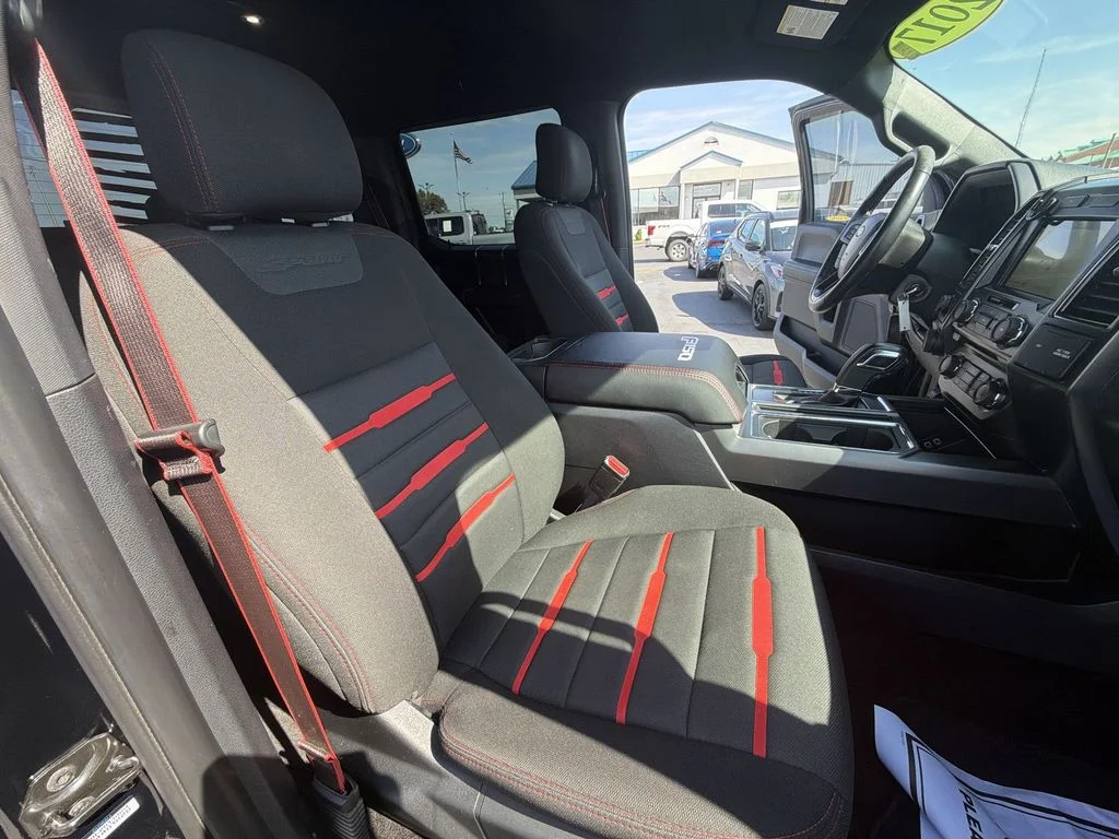 Used 2017 Black Ford XLT image 29