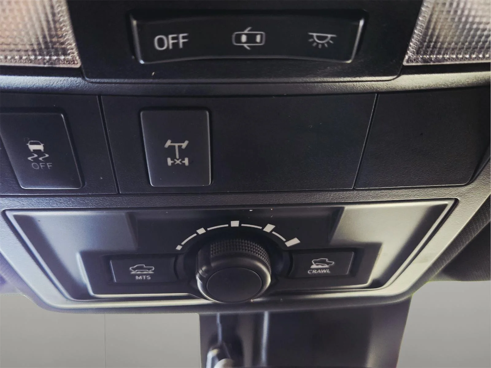 Used 2019 Super White Toyota TRD Off Road image 16