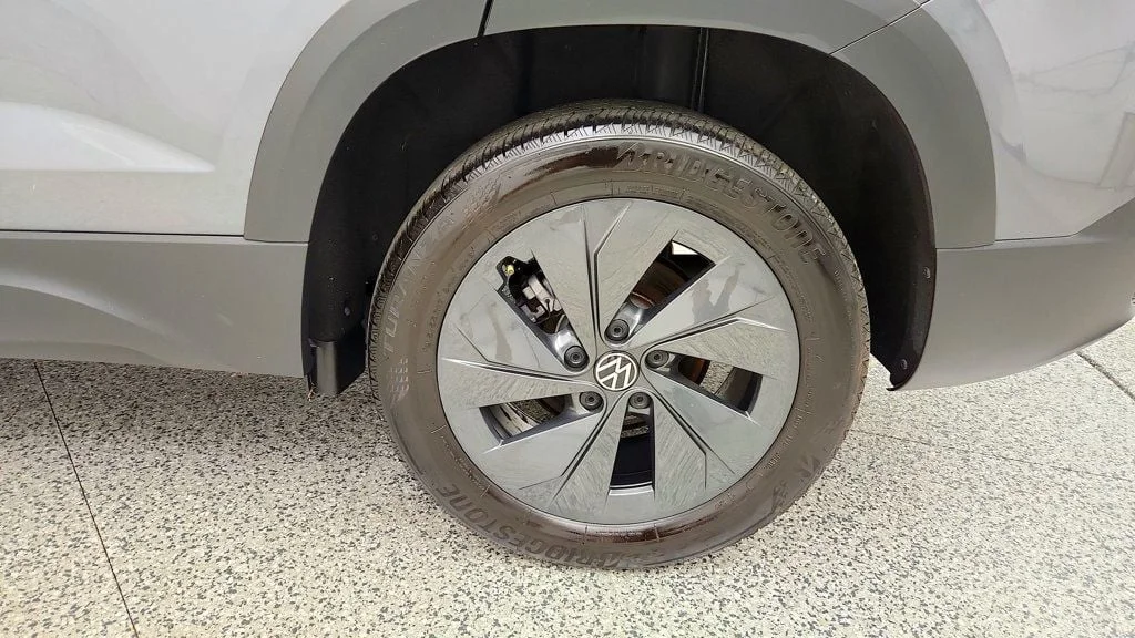 Used 2025 Platinum Gray Metallic Volkswagen S FWD image 9