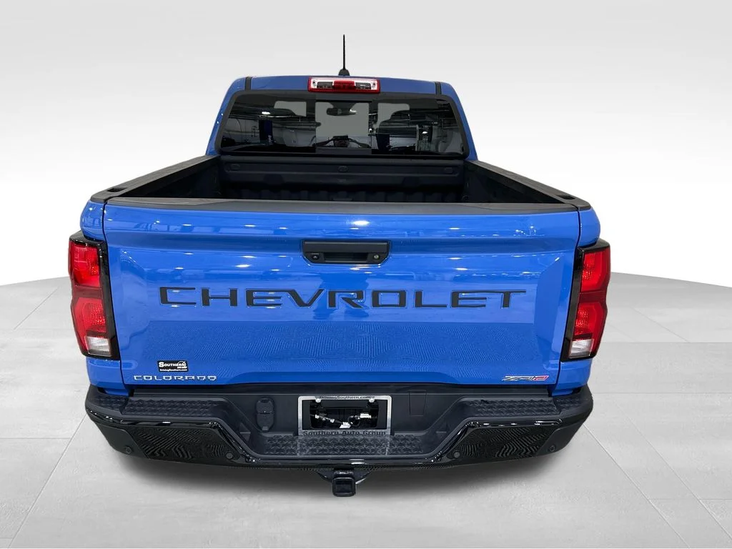 Used 2025 Blue Chevrolet ZR2 image 4