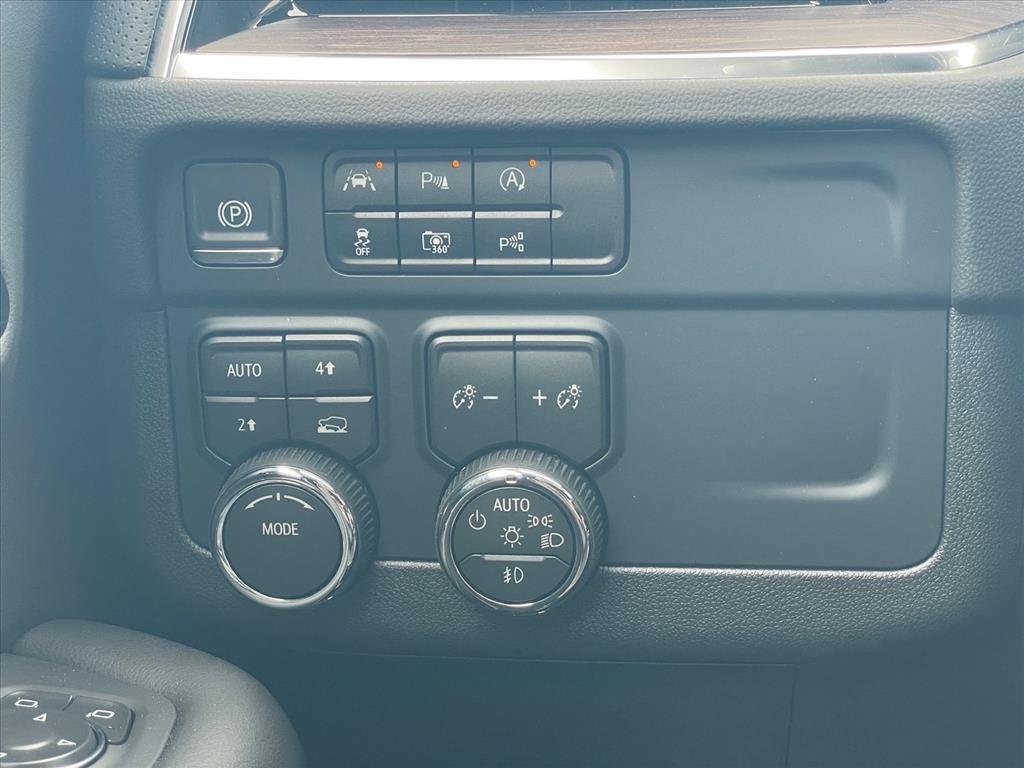 2026 Chevrolet Tahoe Premier - Photo 18