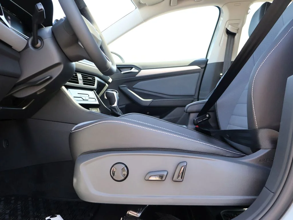 New 2026 Gray Volkswagen 1.5T SE image 36