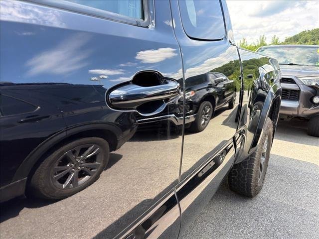 Used 2022 Midnight Black Metallic Toyota SR5 V6 image 11