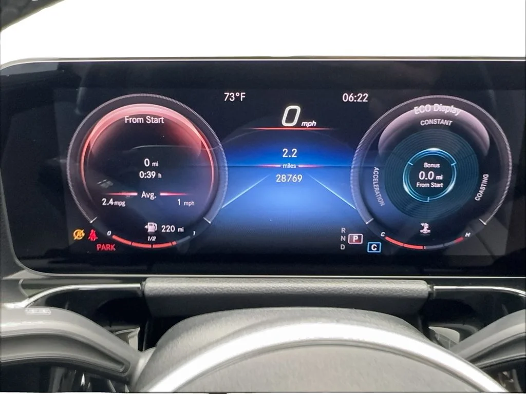 Used 2022 White Mercedes-Benz GLA 250 image 35