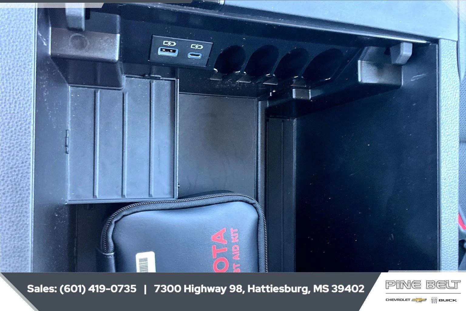 Used 2023 Ice Cap Toyota SR5 image 24