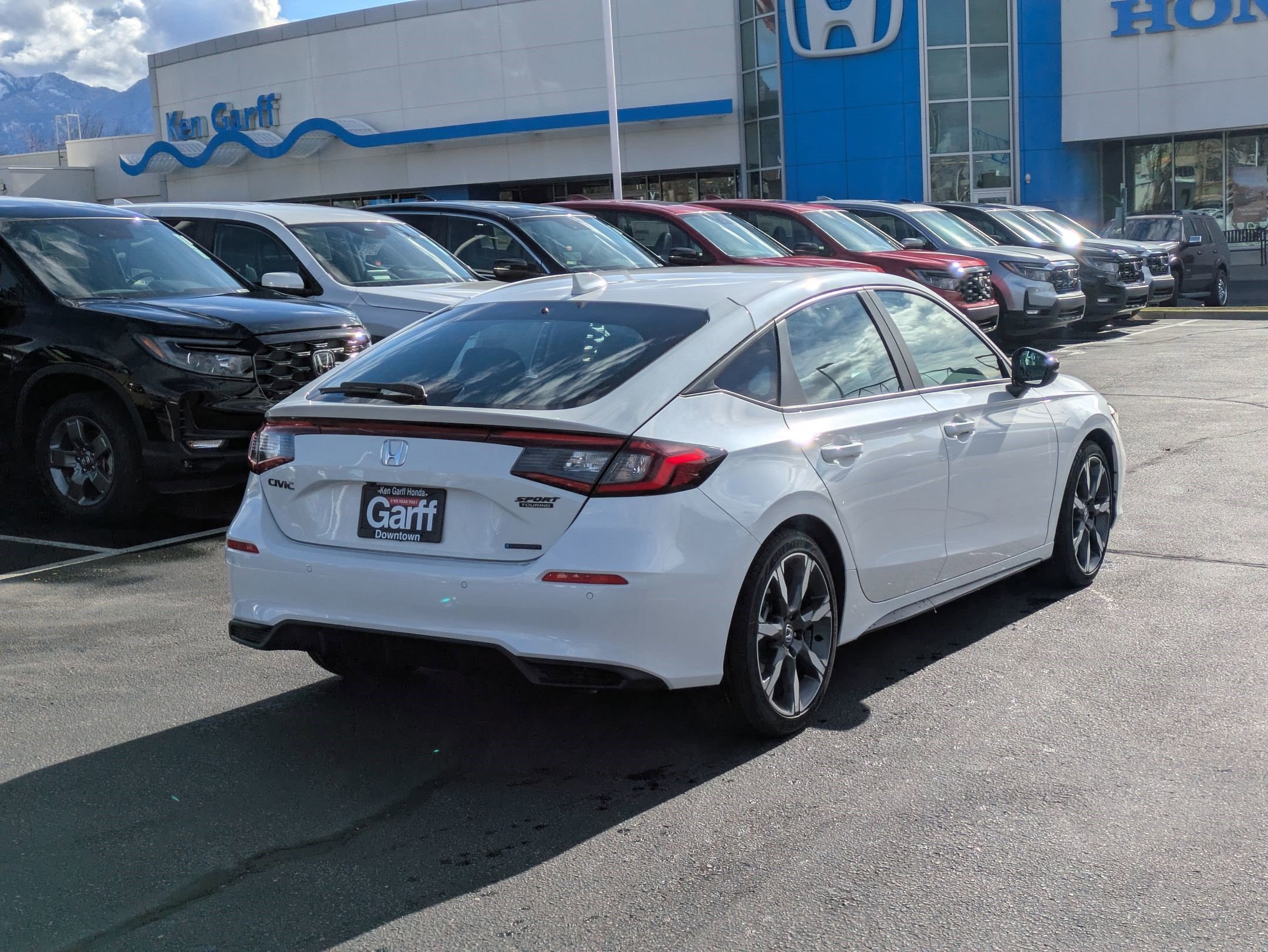 New 2026 Platinum White Pearl Honda Sport Touring image 7