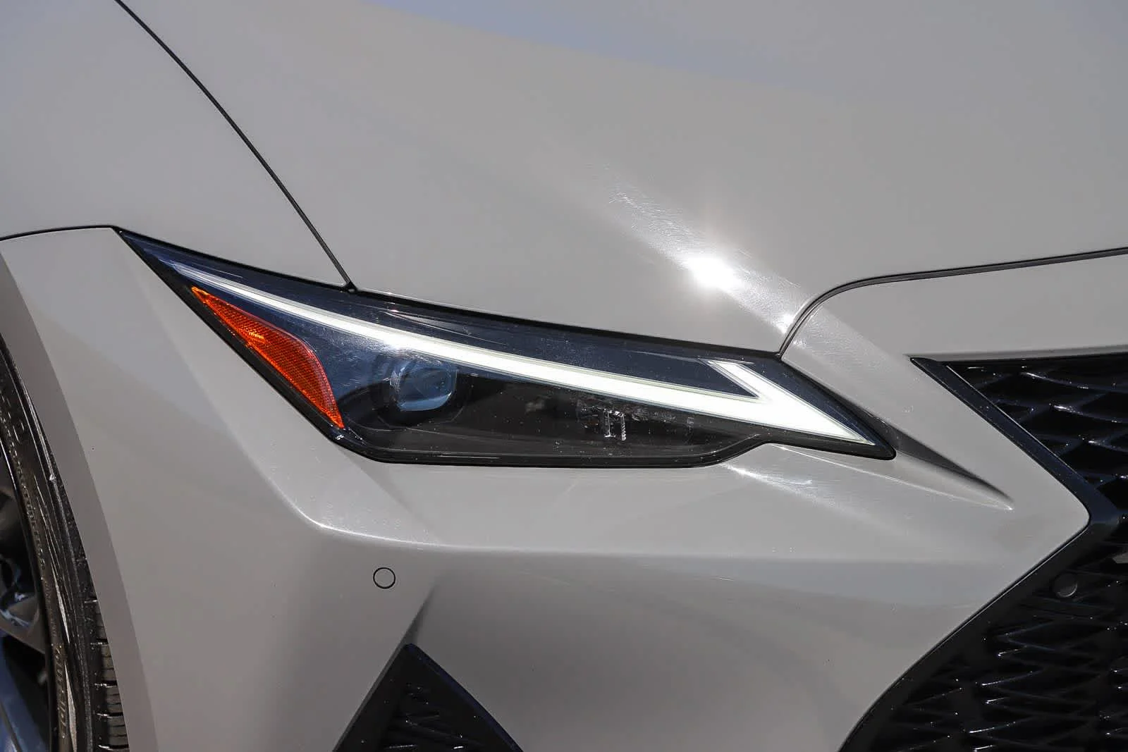 Used 2024 Incognito Lexus F SPORT image 4