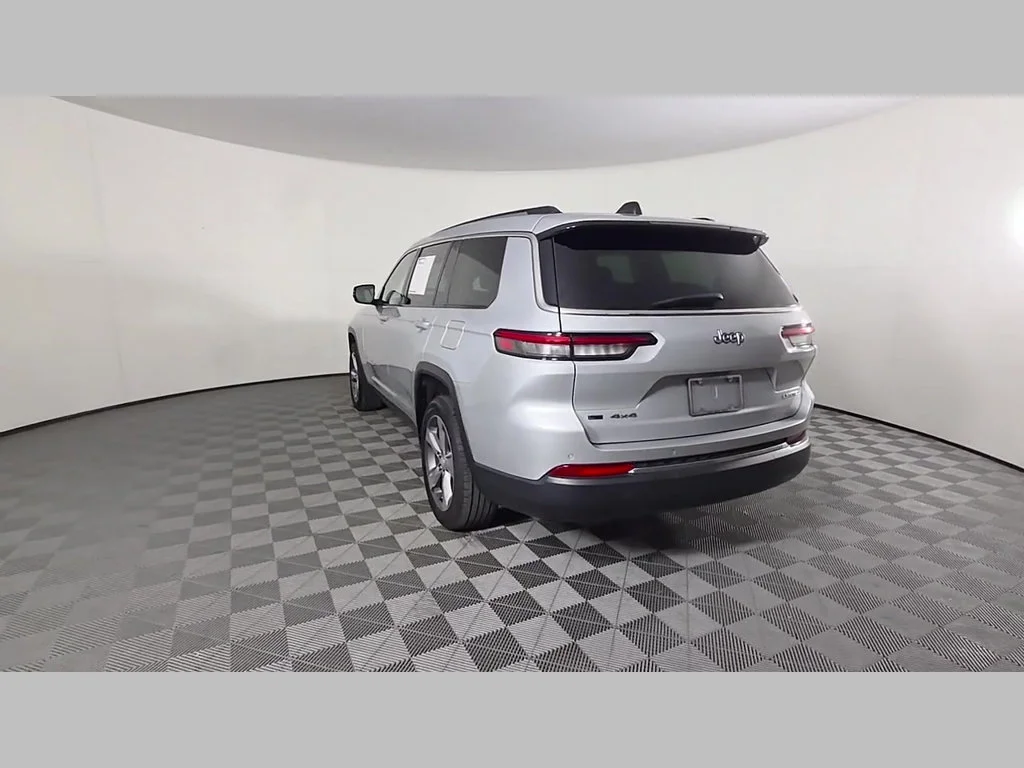 Used 2021 Silver Zynith Jeep Limited image 44