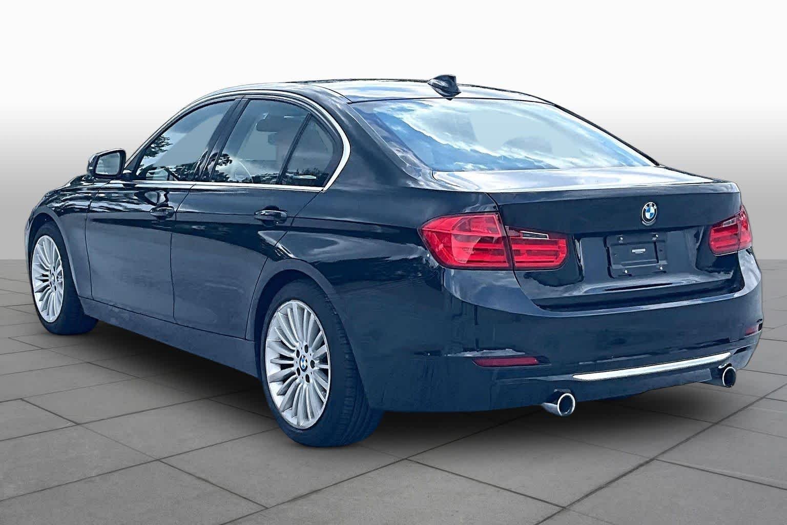Used 2014 Black Sapphire Metallic BMW 335i image 11