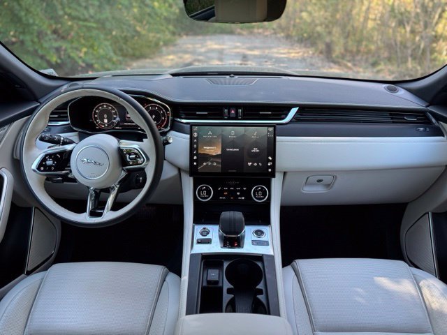 New 2026 Carpathian Grey Jaguar P250 R-Dynamic S image 21