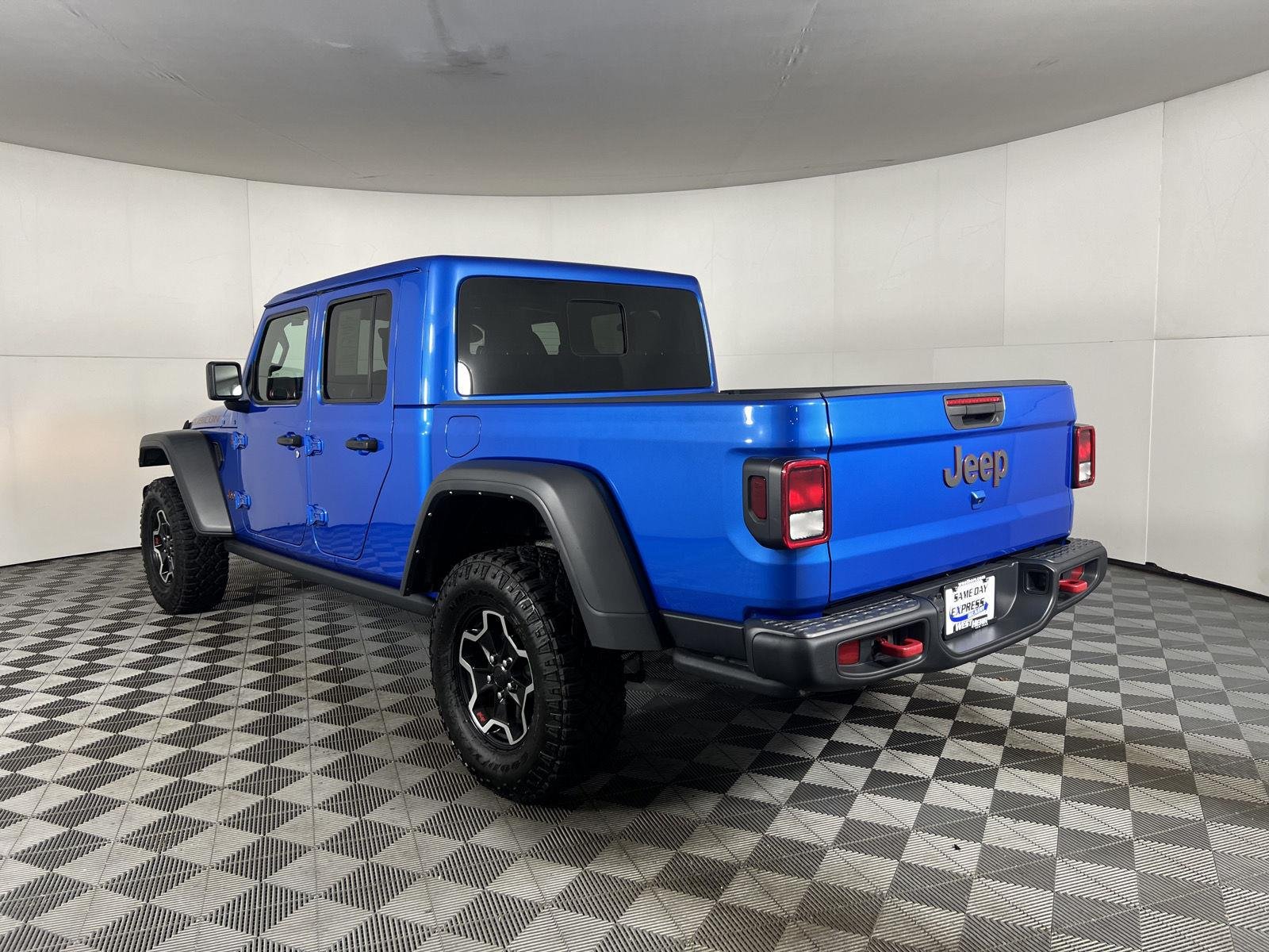 Used 2022 Hydro Blue Pearlcoat Jeep Rubicon image 7