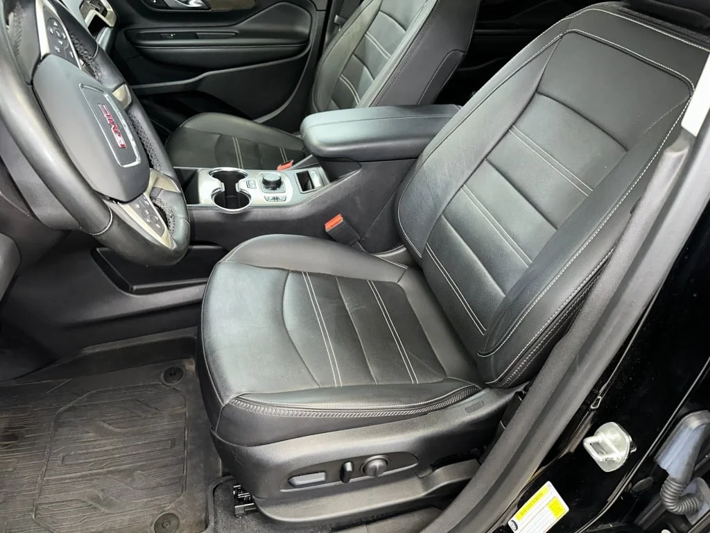 Used 2023 Ebony Twilight Metallic GMC Denali image 5