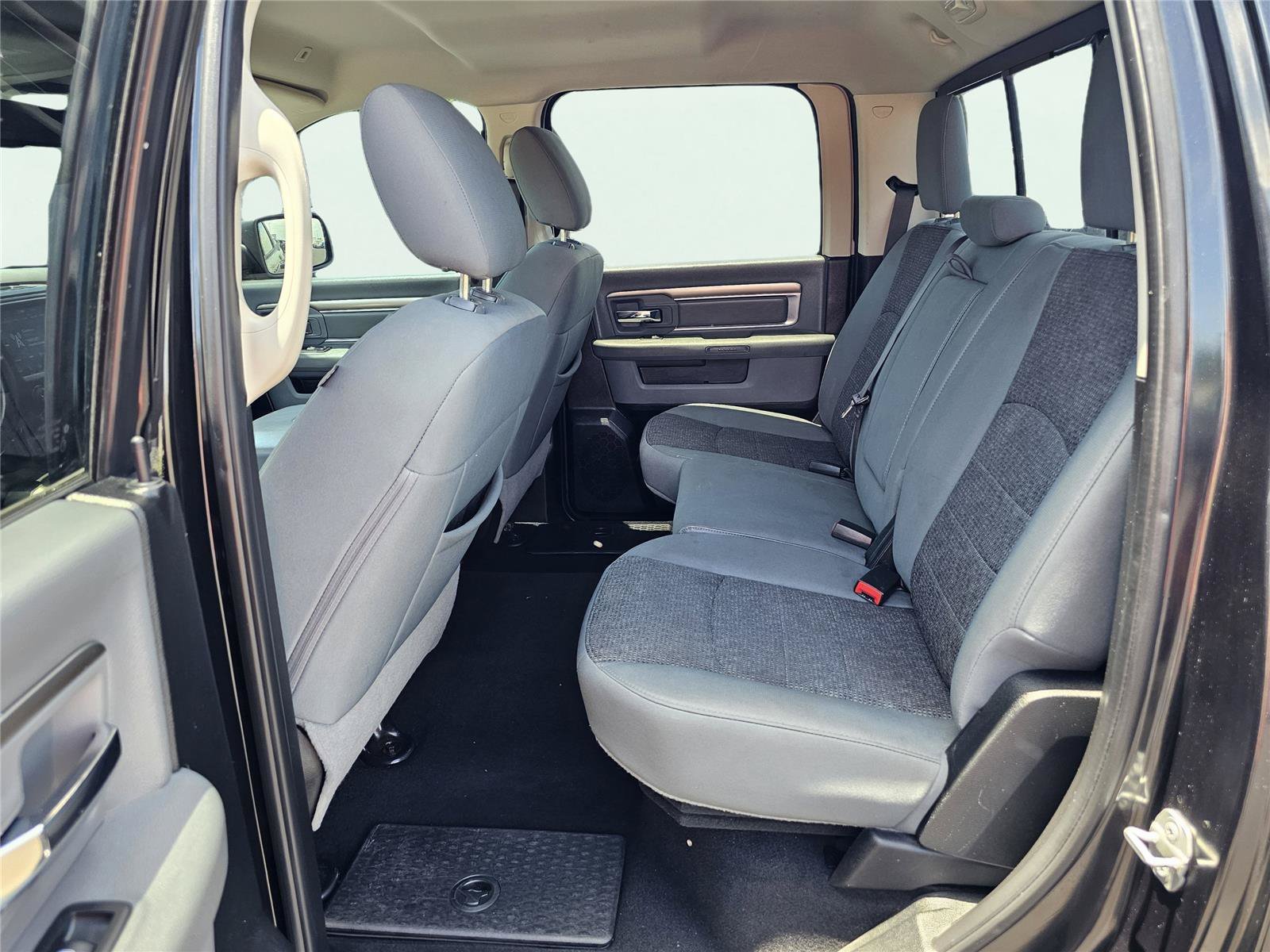Used 2018 Black Clearcoat Ram Lone Star image 29