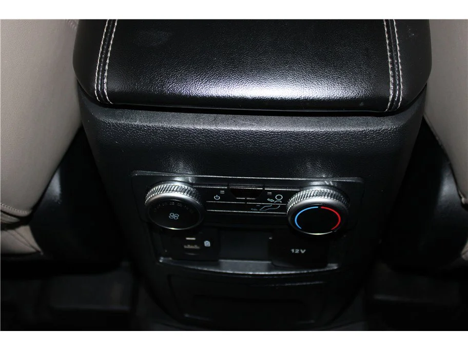 Used 2022 White Ford XLT image 17