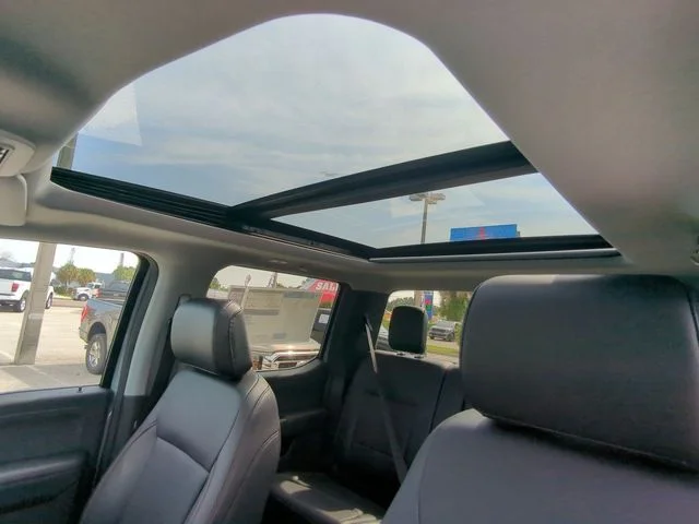 New 2026 Glacier Gray Metallic Tri-Coat Ford F-250® Lariat® image 20