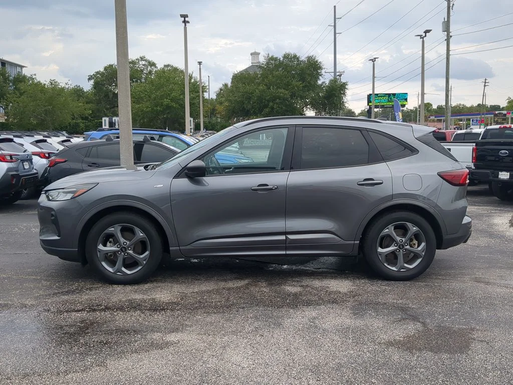 Used 2024 Gray Ford ST-Line image 6