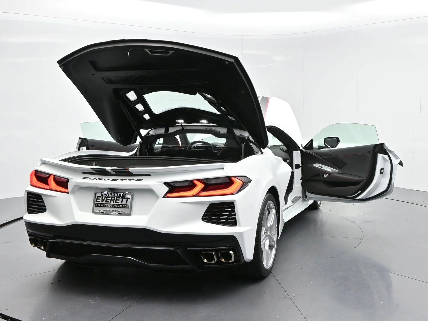 Used 2024 Arctic White Chevrolet 1LT image 37