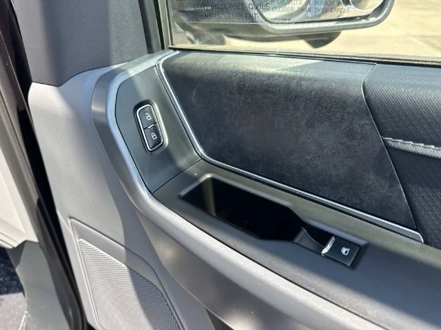 Used 2024 Black Ford XLT image 39