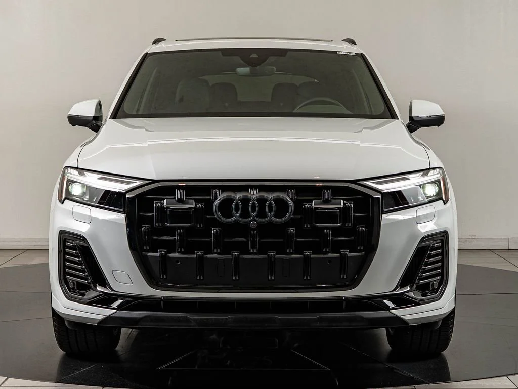 Used 2025 Glacier White Metallic Audi 55 Premium Plus image 2