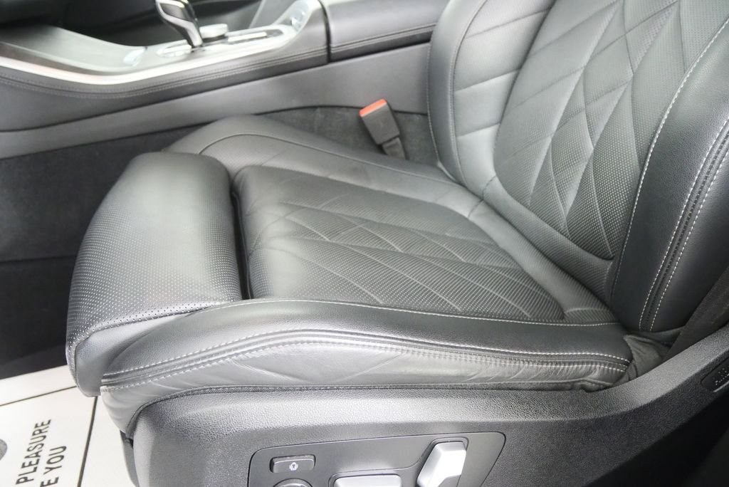 Used 2023 Mineral White Metallic BMW sDrive40i image 9