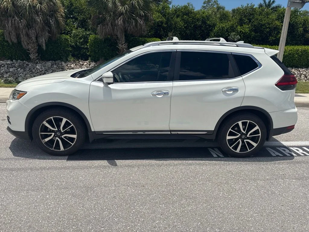 Used 2019 Nissan Rogue SL with VIN 5N1AT2MTXKC827299 for sale in Naples, FL
