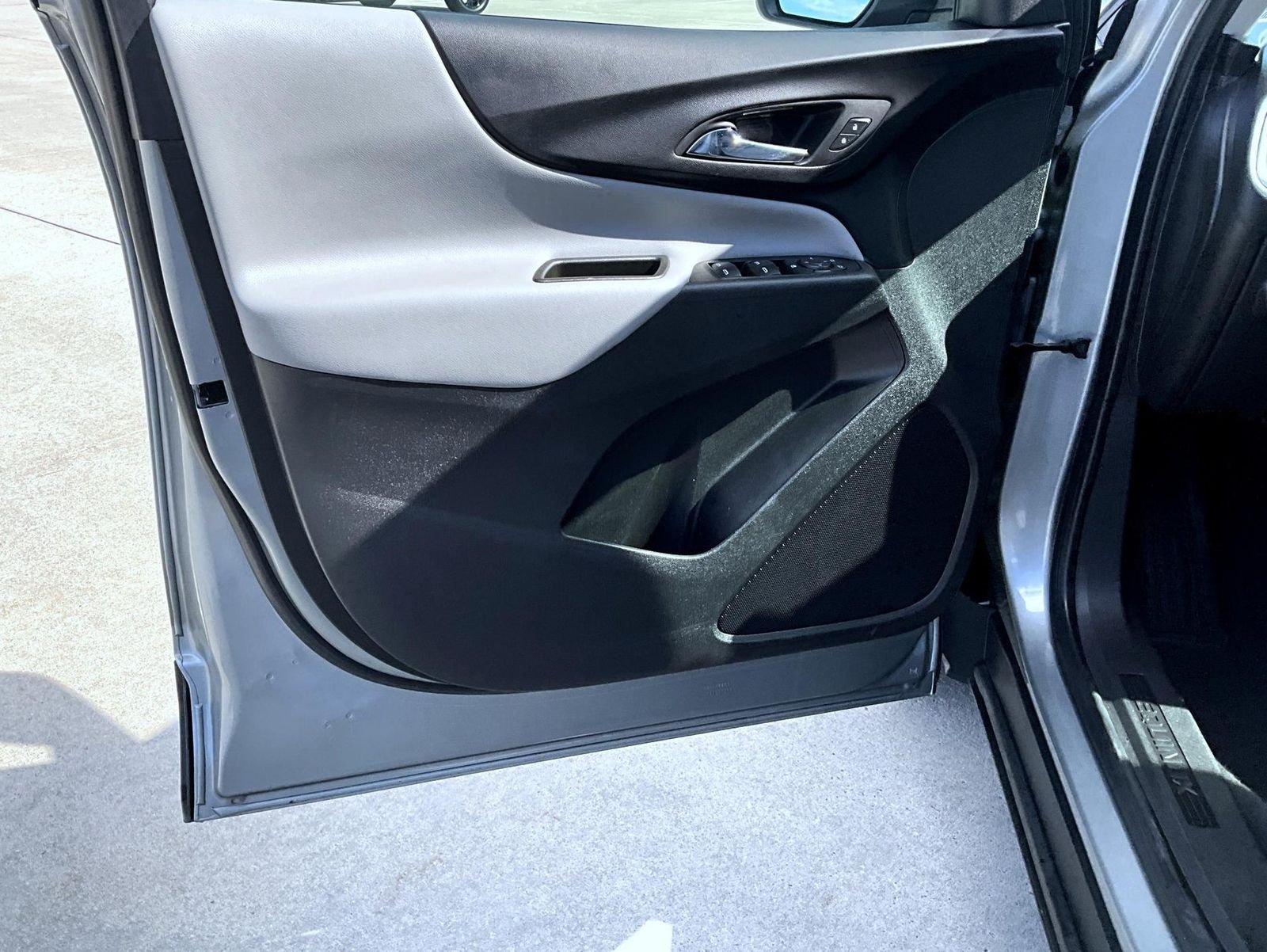 2023 Chevrolet Equinox LT - Photo 9