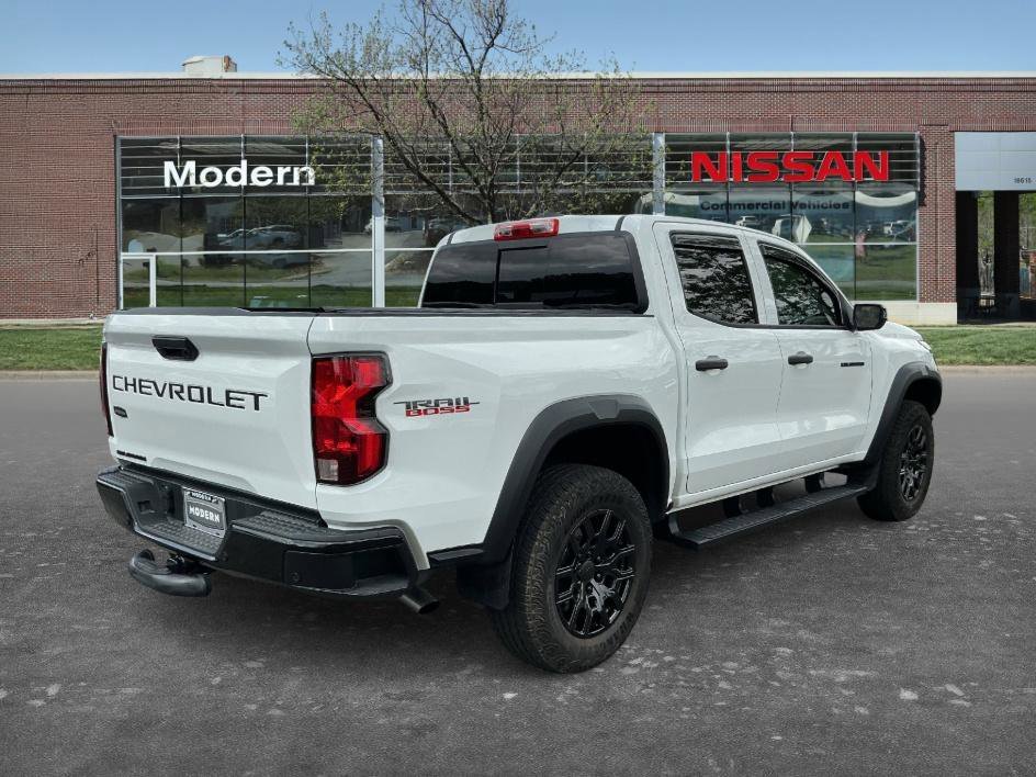 Used 2026 Summit White Chevrolet 4WD Trail Boss image 4