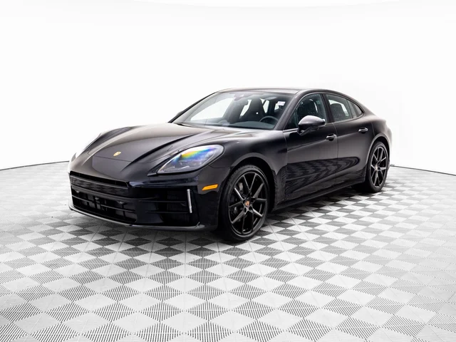 2026 Porsche Panamera 4