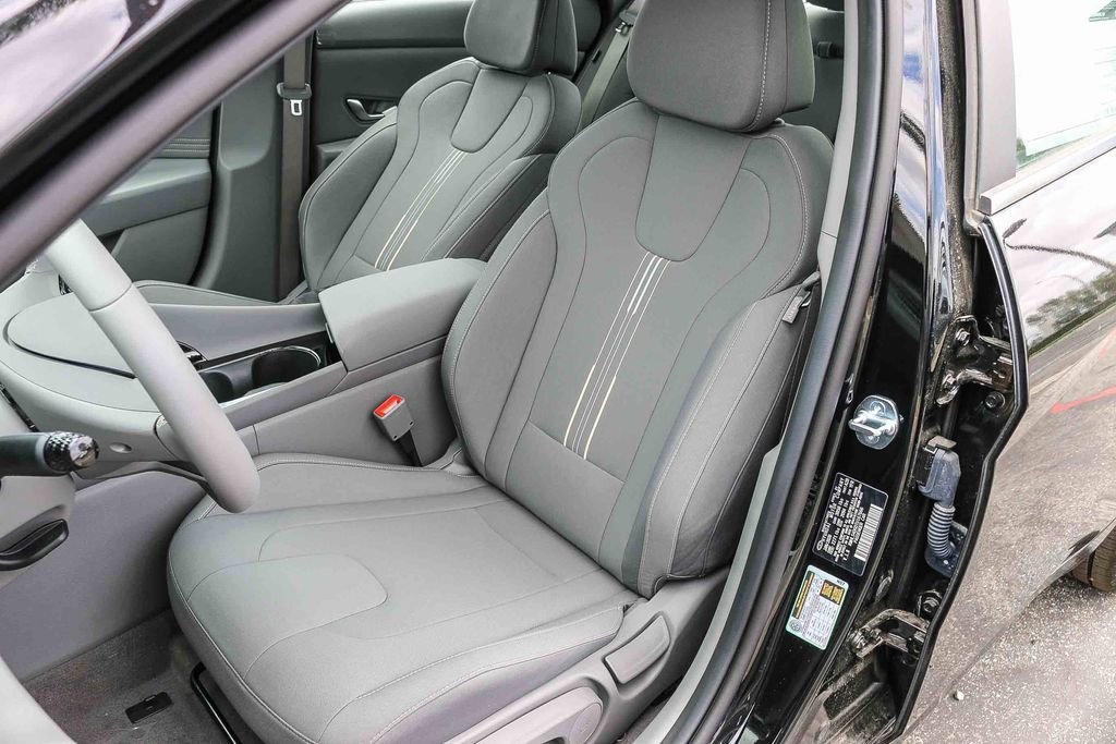 New 2026 Black Hyundai SEL Sport image 23