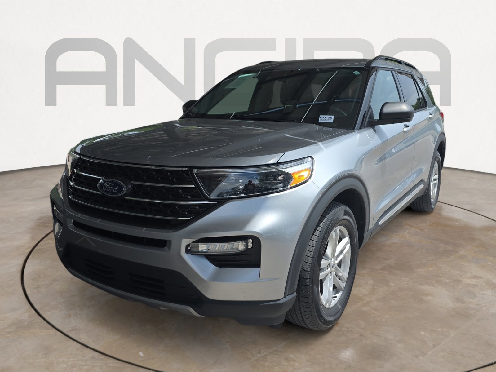 Used 2023 Silver Metallic Ford XLT image 3
