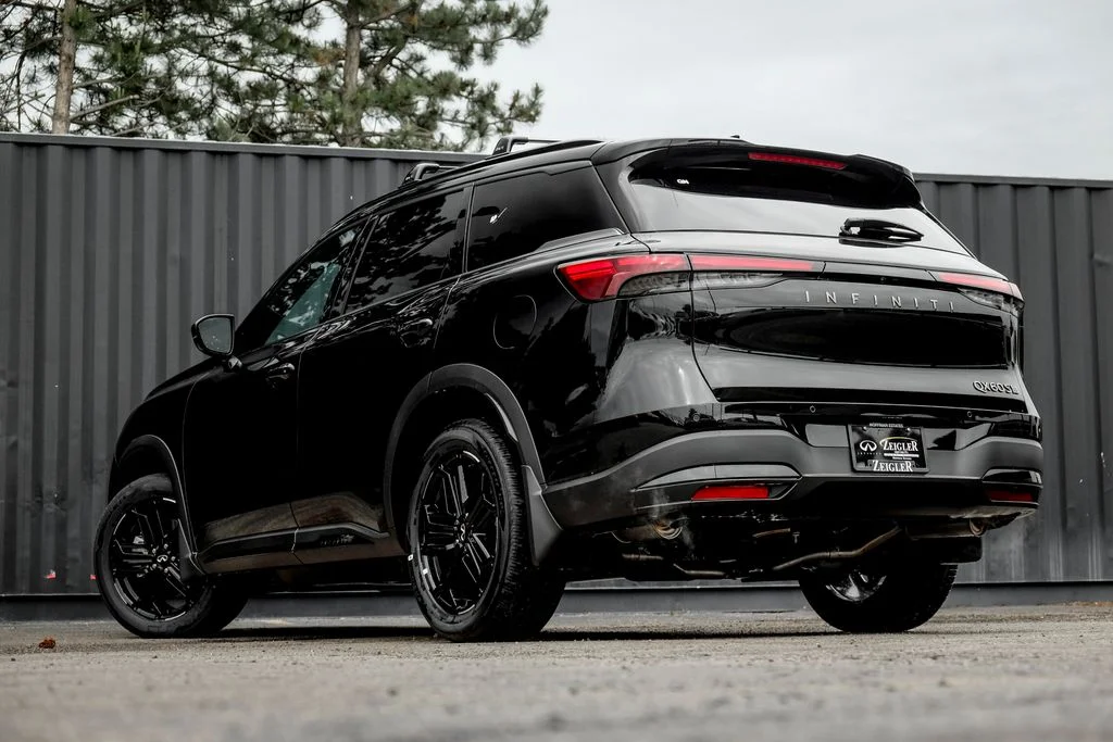 New 2027 MINERAL BLACK INFINITI Sport AWD image 2