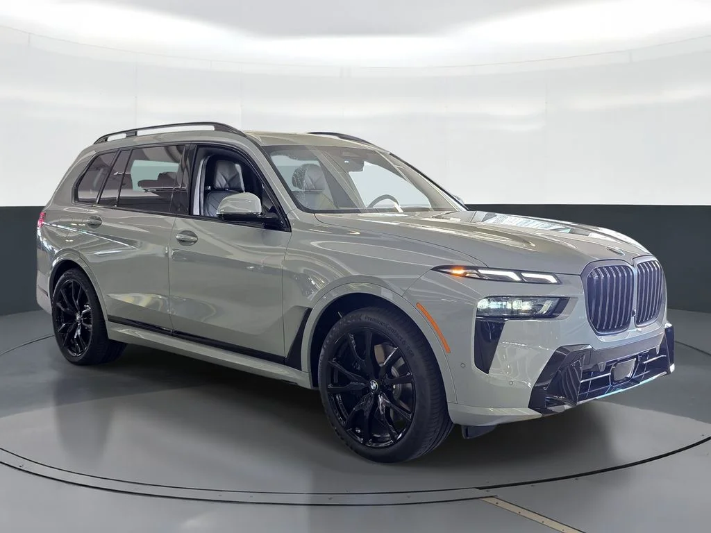 New 2027 Brooklyn Grey Metallic BMW xDrive40i image 2