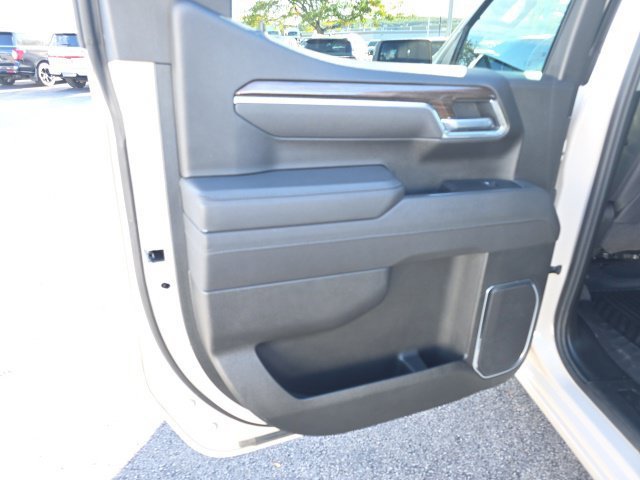 Used 2026 White Sands Chevrolet RST image 24