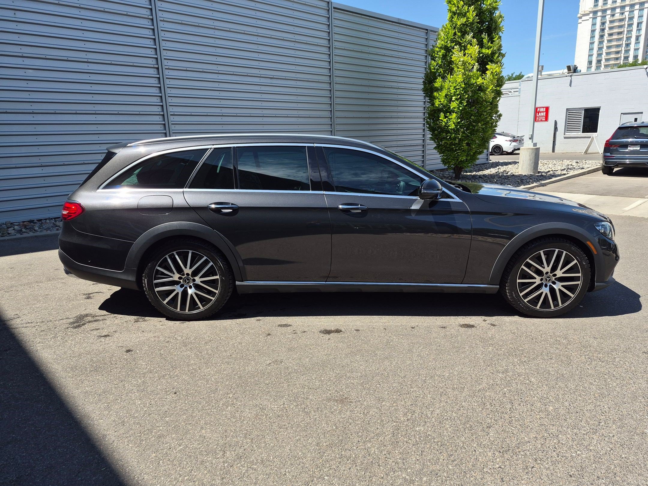 Used 2023 Gray Mercedes-Benz E 450 image 2