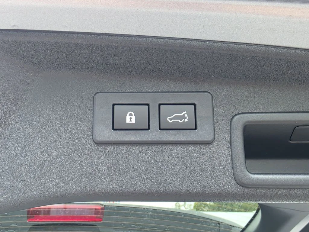 2026 Subaru Outback Limited - Photo 10