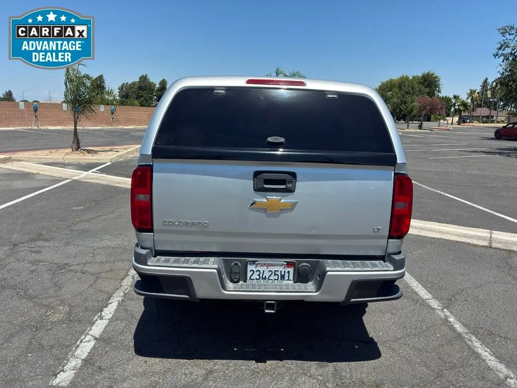 Used 2016 SILVER ICE METALLIC Chevrolet 2WD LT image 4
