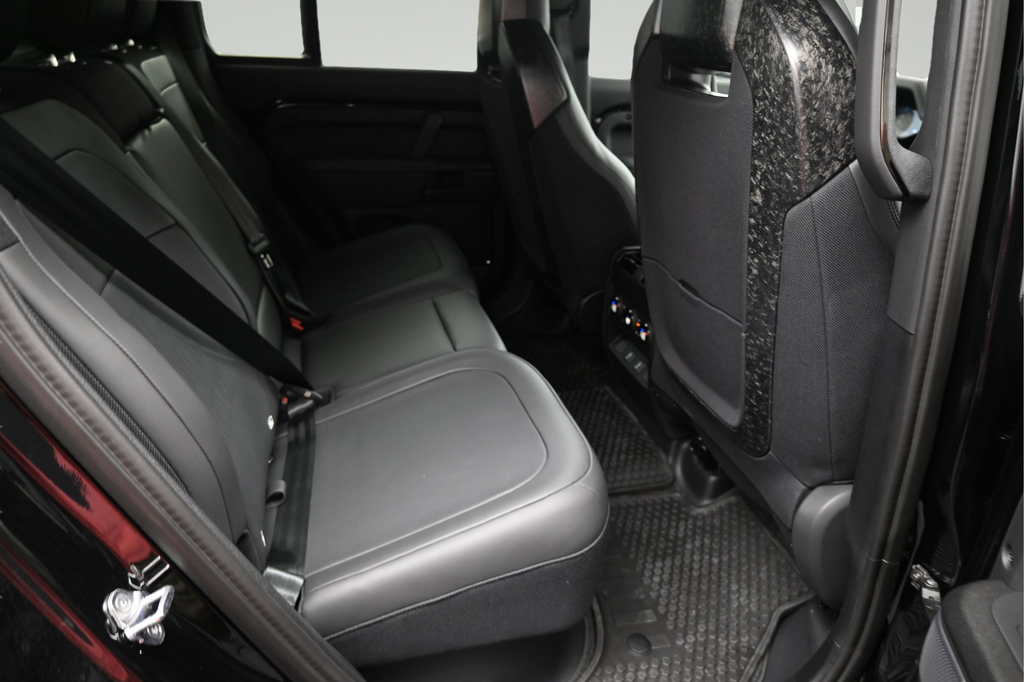 New 2026 Black Land Rover  image 8