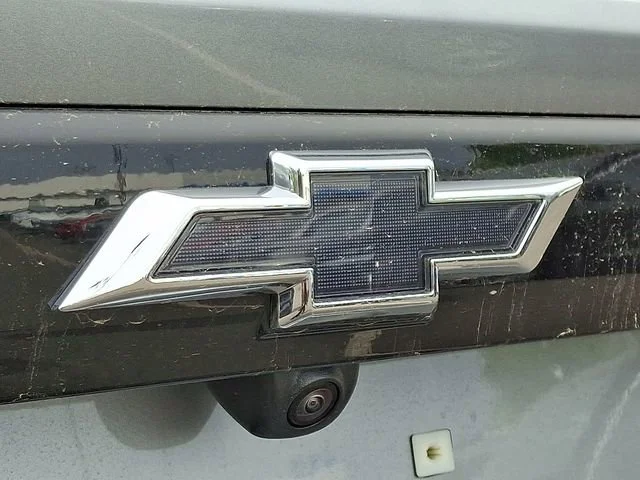 New 2027 Sterling Grey Metallic Chevrolet LT image 12