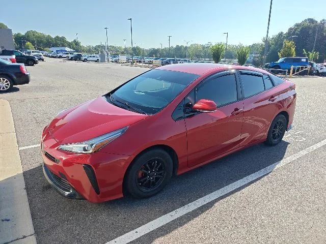 Used 2020 Red Toyota LE image 6