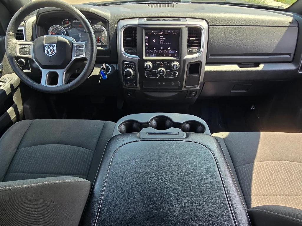 Used 2022 Diamond Black Crystal Pearlcoat Ram Warlock image 28