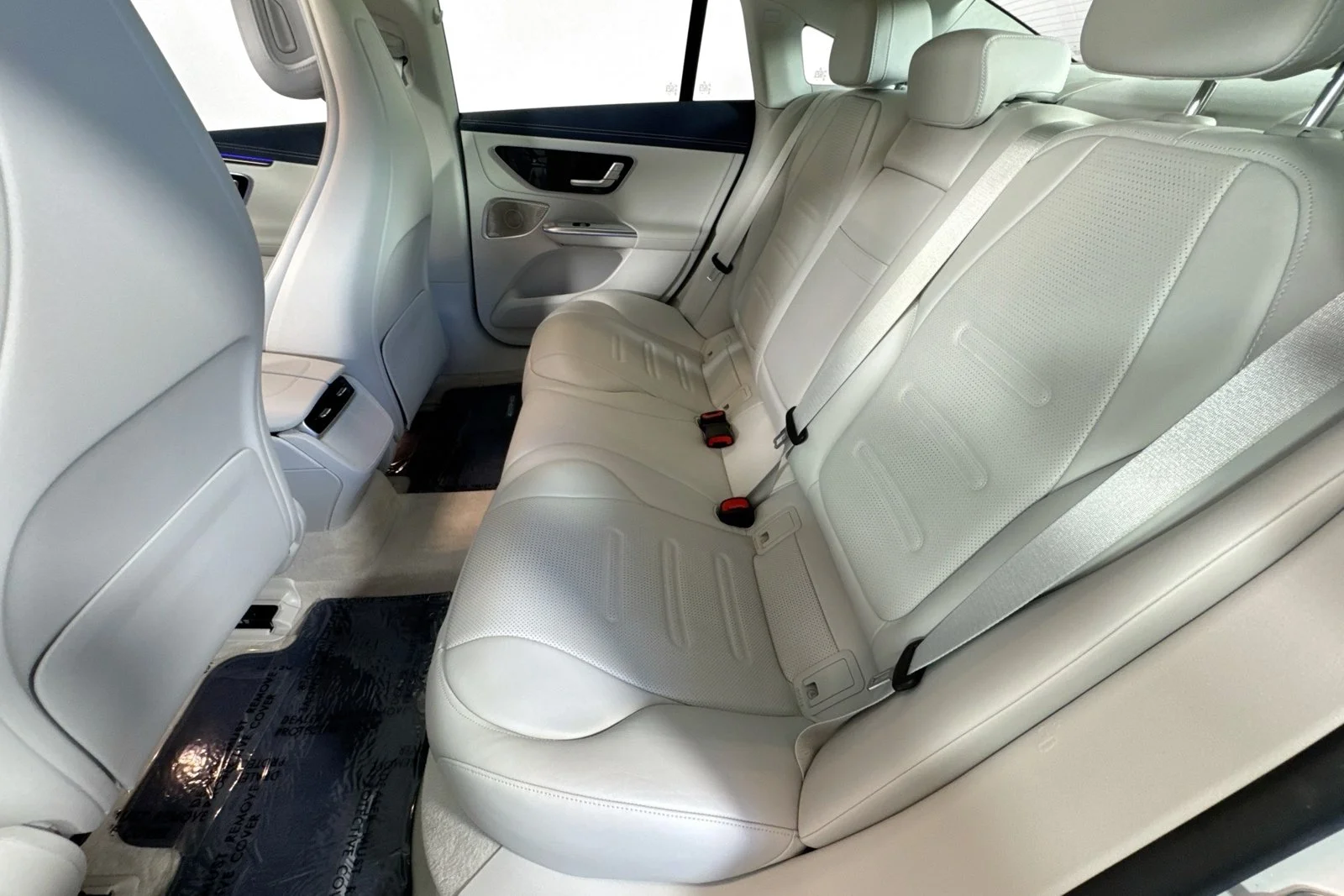Used 2023 Manufaktur Moon Mercedes-Benz AMG® EQE image 23