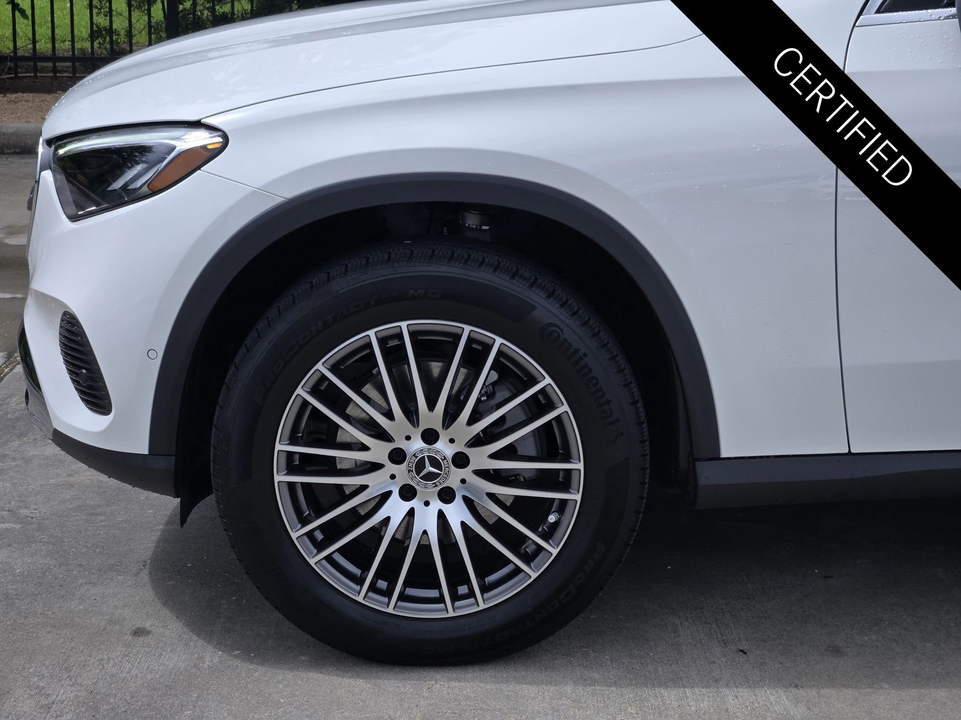 Certified Used 2026 Polar White Mercedes-Benz GLC 300 image 10