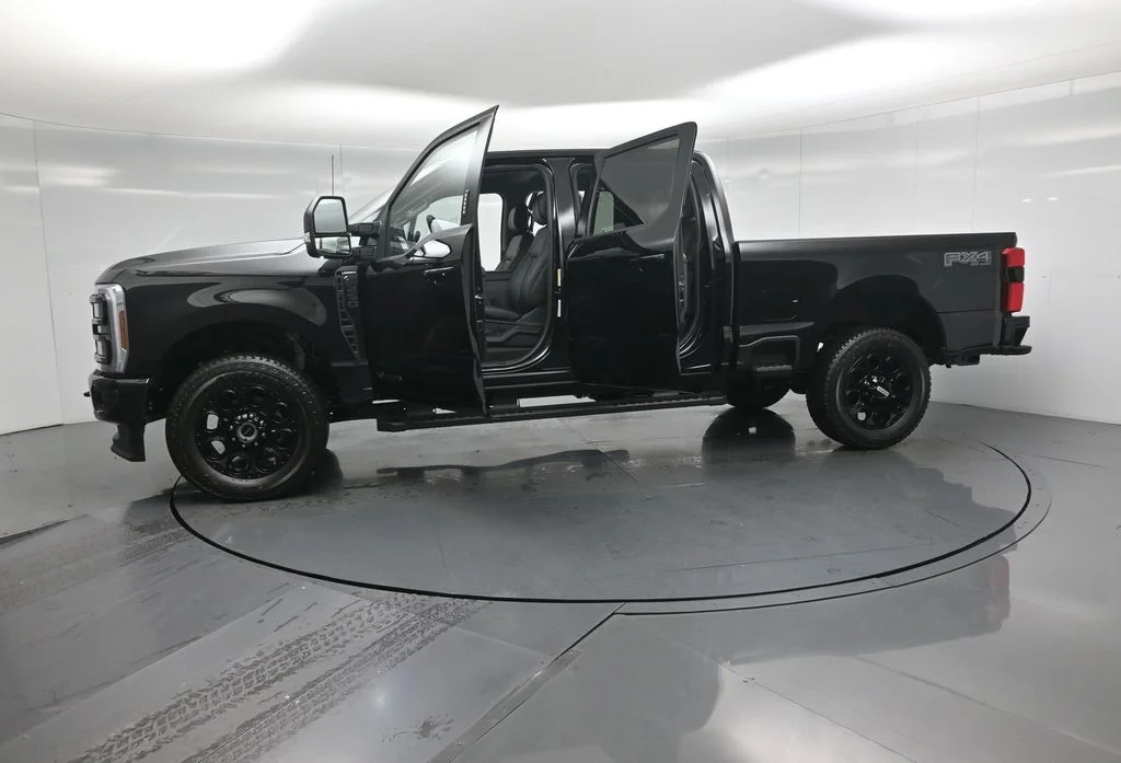 New 2026 Agate Black Metallic Ford Lariat image 35