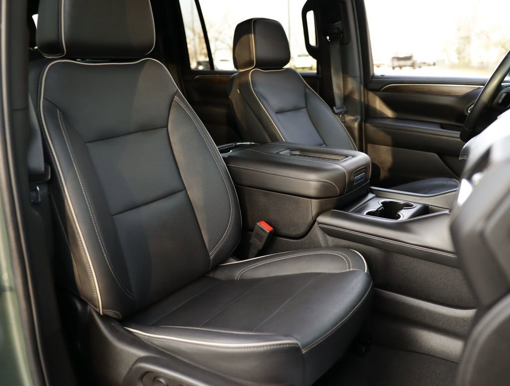Used 2023 Silver Sage Metallic Chevrolet Premier image 33